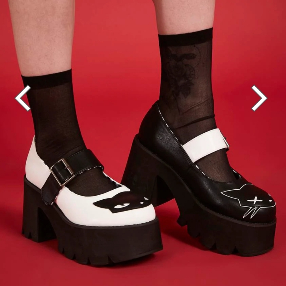 Emily Cat Platforms